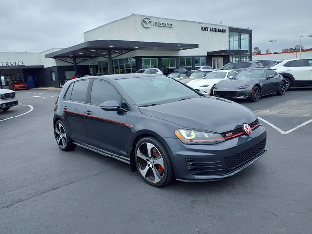 2017 Volkswagen Golf GTI 2.0T SE w/Performance Pk 4-door DSG's photo
