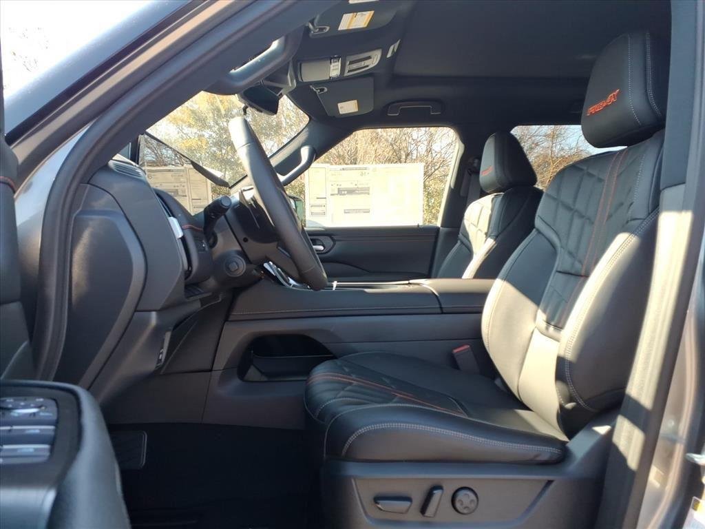 New 2026 Gun Metallic Nissan PRO-4X image 18