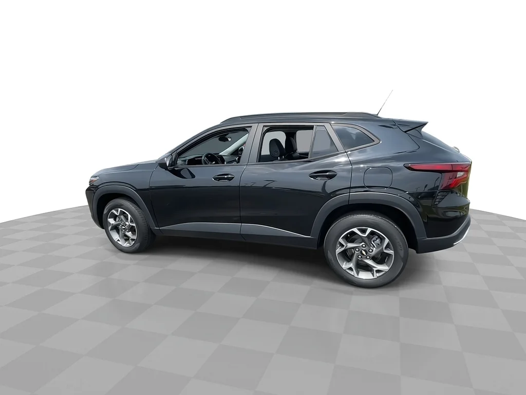 Used 2024 Mosaic Black Metallic Chevrolet LT image 7