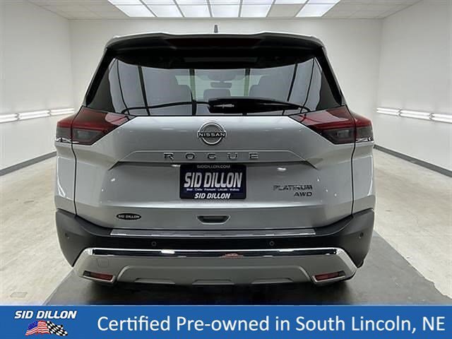 Used 2022 Brilliant Silver Metallic Nissan Platinum image 5
