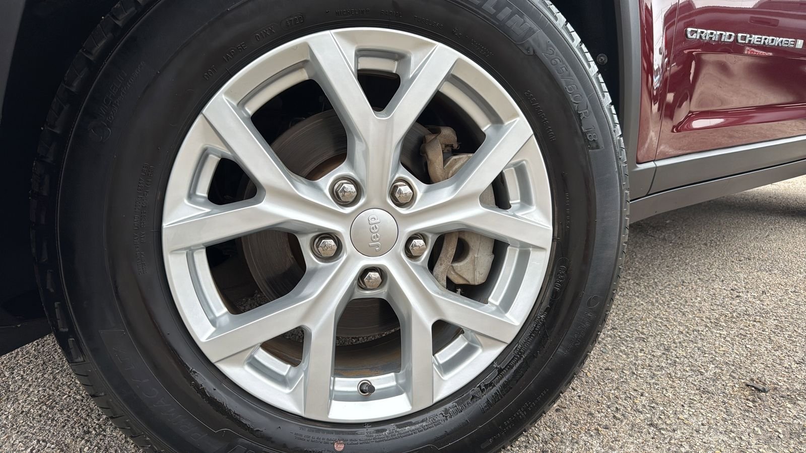 Used 2023 Red Jeep Limited image 29