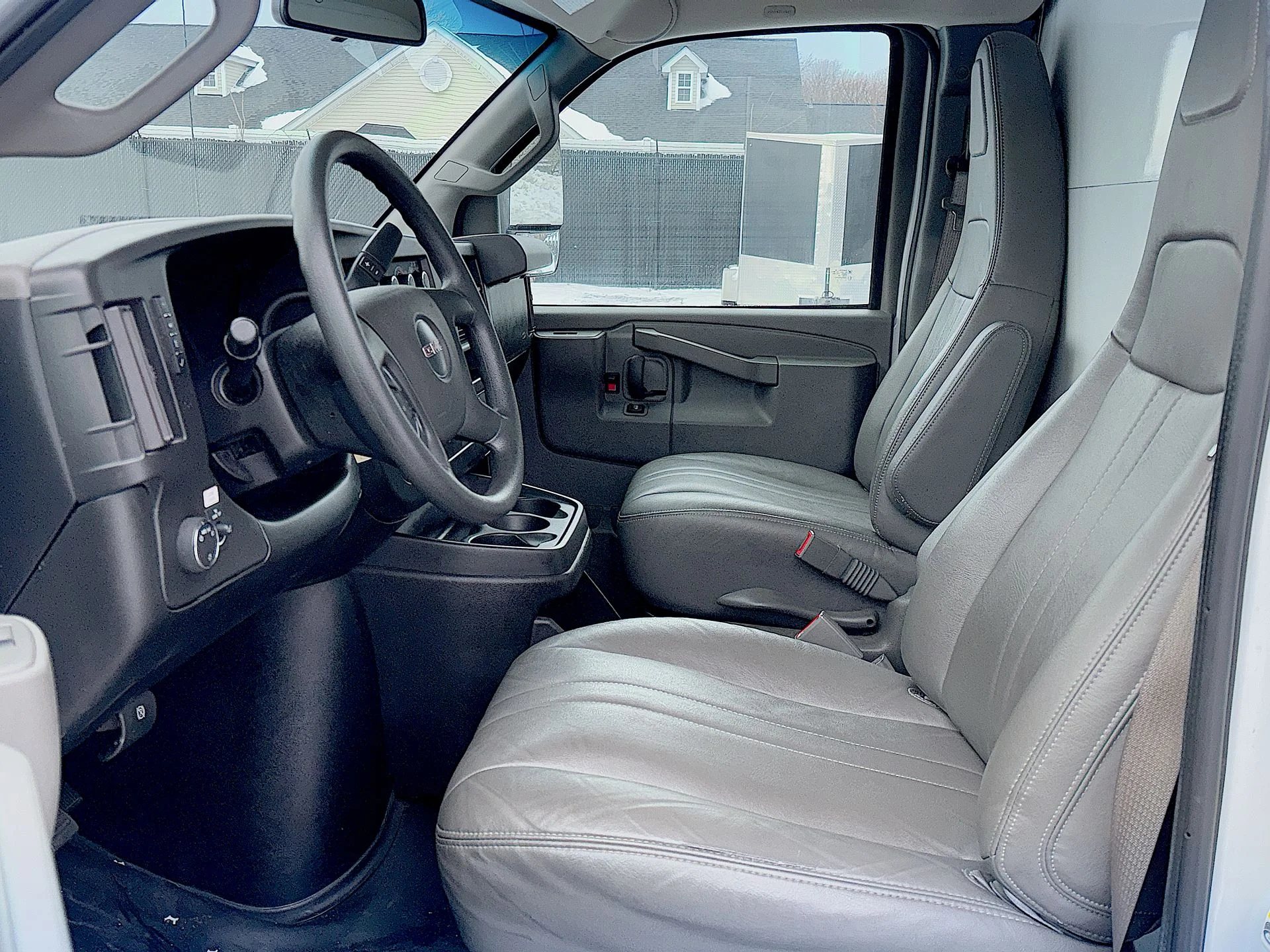 Used 2020 Summit White GMC Work Van image 17