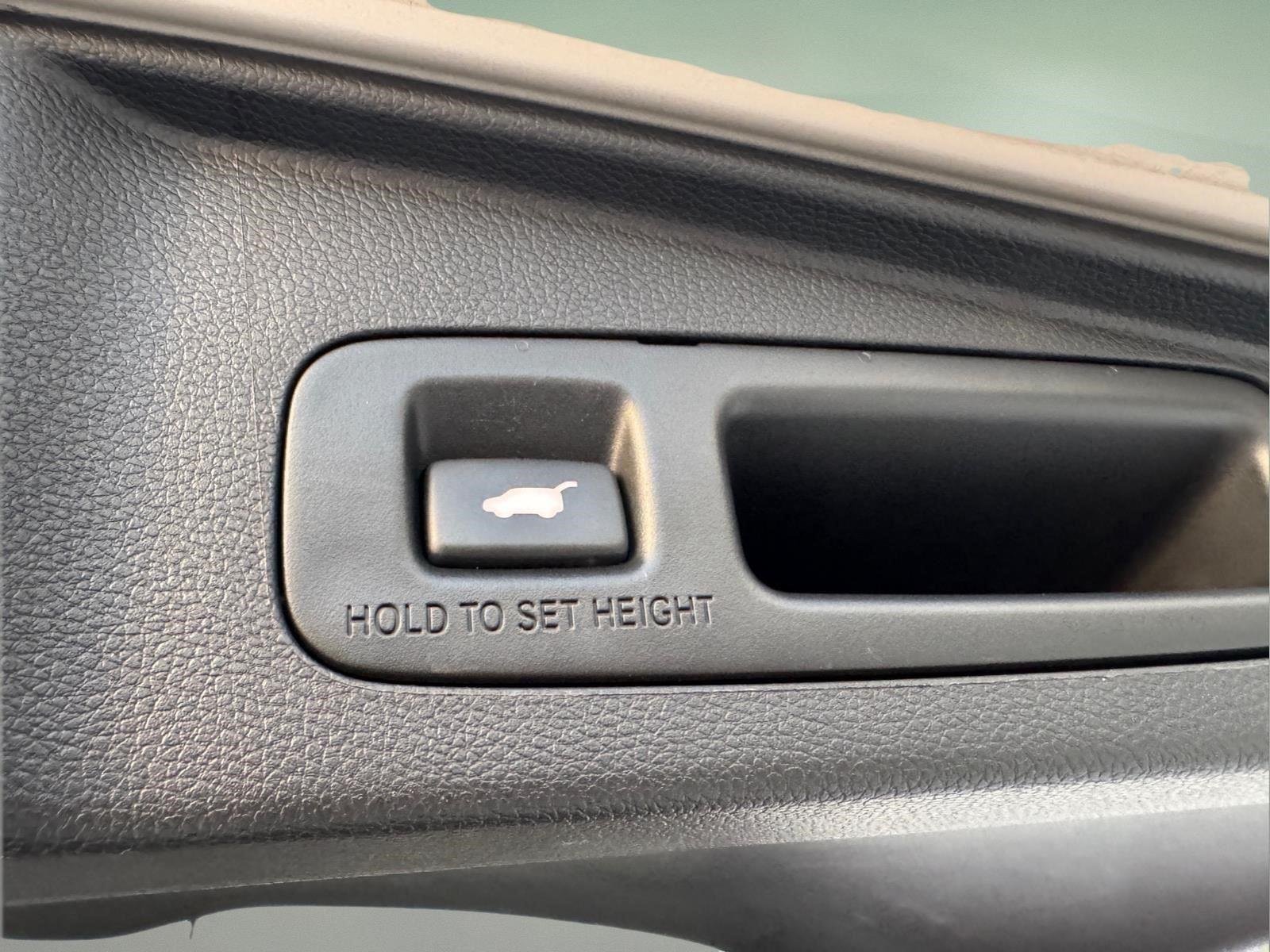 Used 2017 Sandstorm Metallic Honda Touring image 16