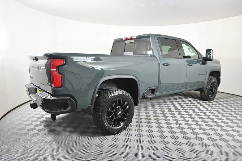2026 Chevrolet Silverado 3500 HD LTZ - Photo 7