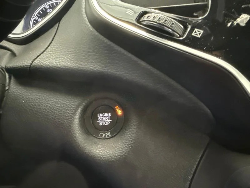 Used 2019 Black Jeep Limited image 27
