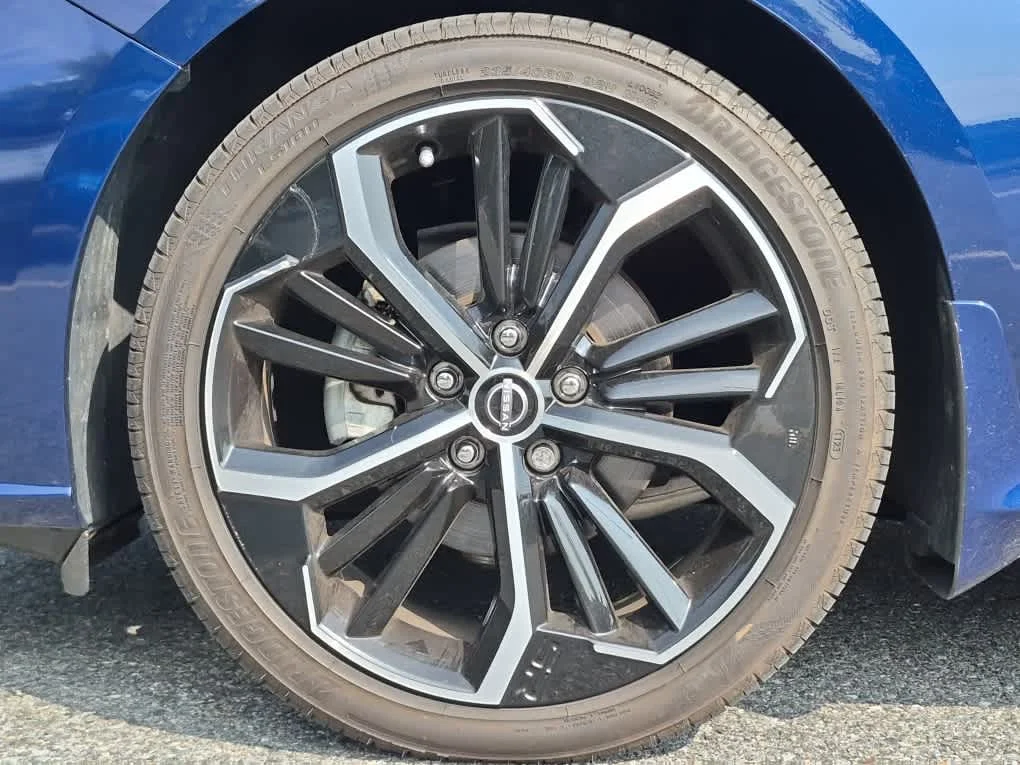 Used 2023 Deep Blue Pearl Nissan 2.5 SR image 6
