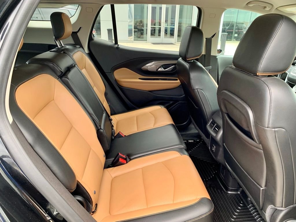 Used 2020 Black GMC SLT image 25