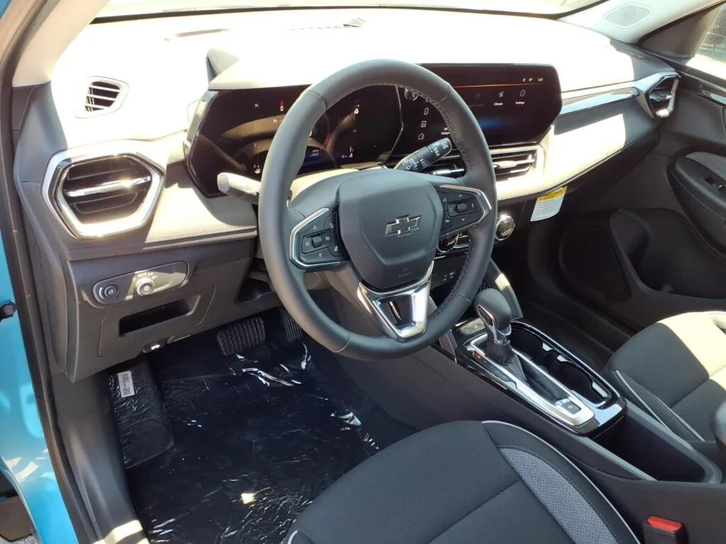 New 2026 Marina Blue Metallic Chevrolet LT image 8