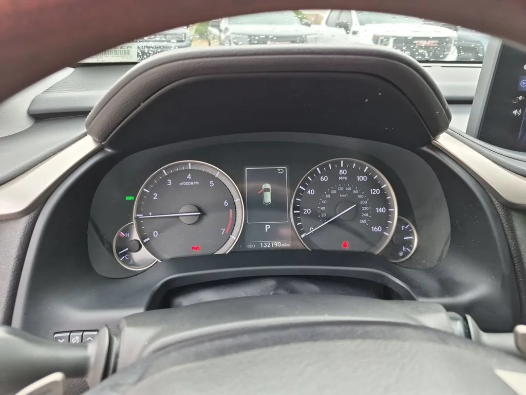 Used 2021 White Lexus RX 350 image 24