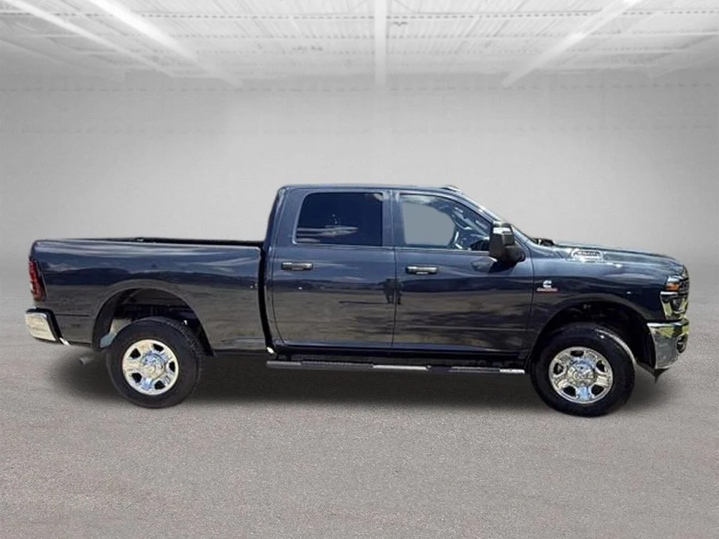 2025 RAM 2500 Tradesman - Photo 4