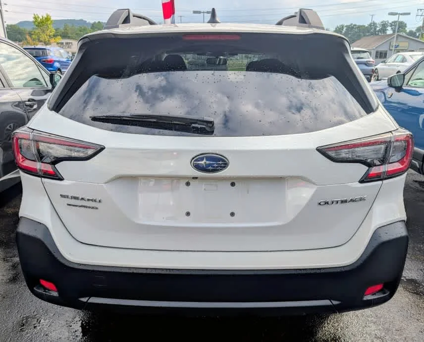 Used 2025 Crystal White Pearl Subaru Premium image 5