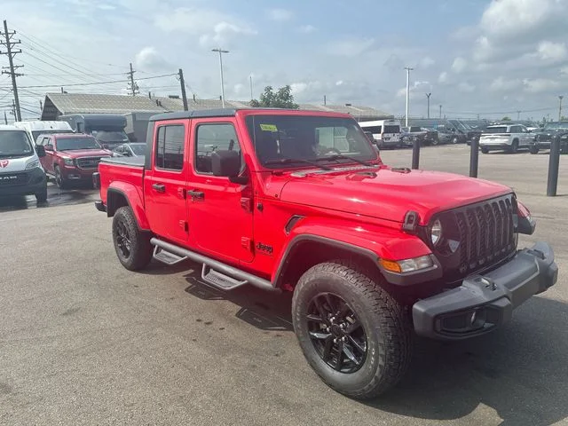 Used 2022 Red Jeep Sport image 11