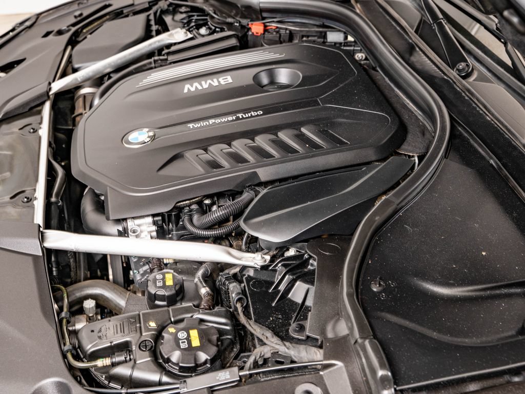 Used 2019 Black Sapphire Metallic BMW 540i image 50