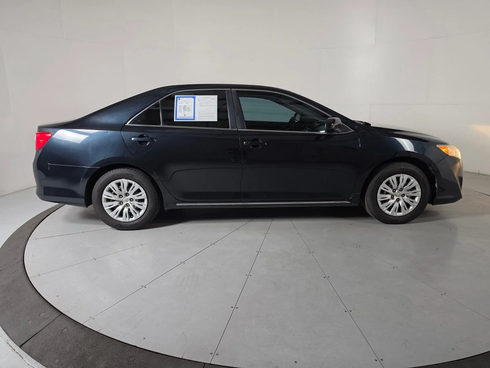 Used 2012 Gray Toyota LE image 6