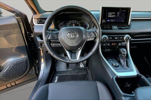 Certified Used 2025 MAGNETIC GRAY MET. Toyota  image 5