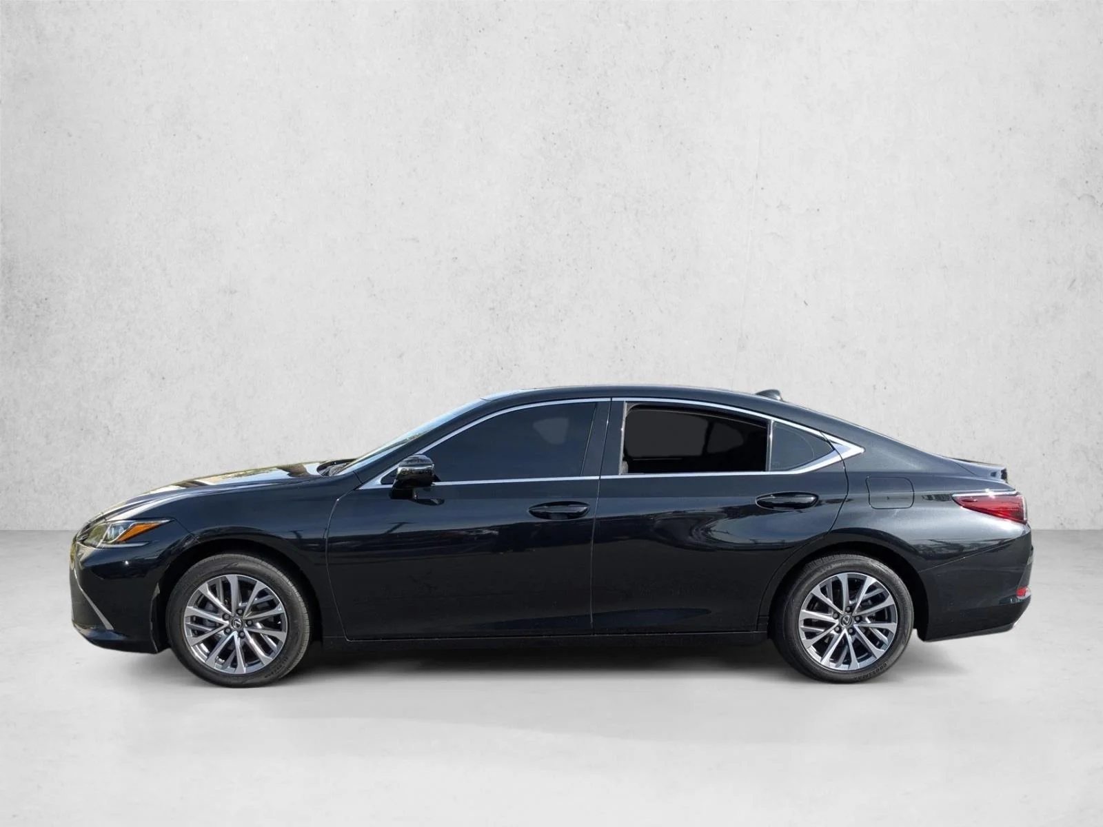 2024 Lexus ES 350 - Photo 9