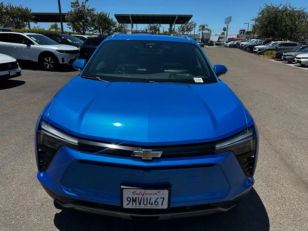 Used 2024 Blue Chevrolet LT image 3