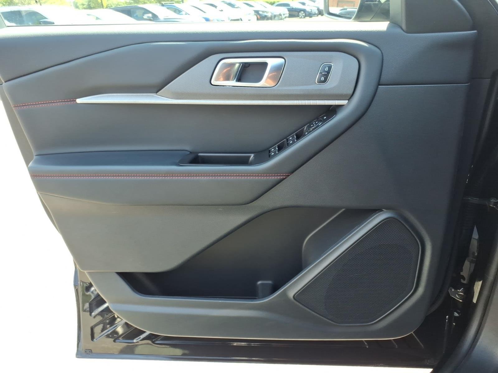 Used 2025 Agate Black Ford ST-Line image 29