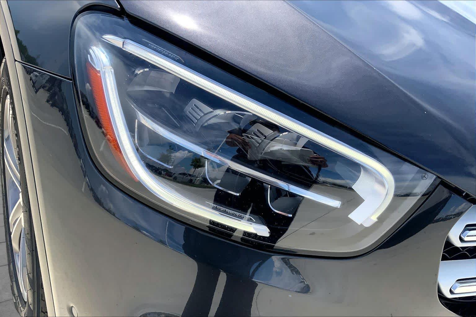 Used 2021 Graphite Grey Metallic Mercedes-Benz GLC 300 image 24