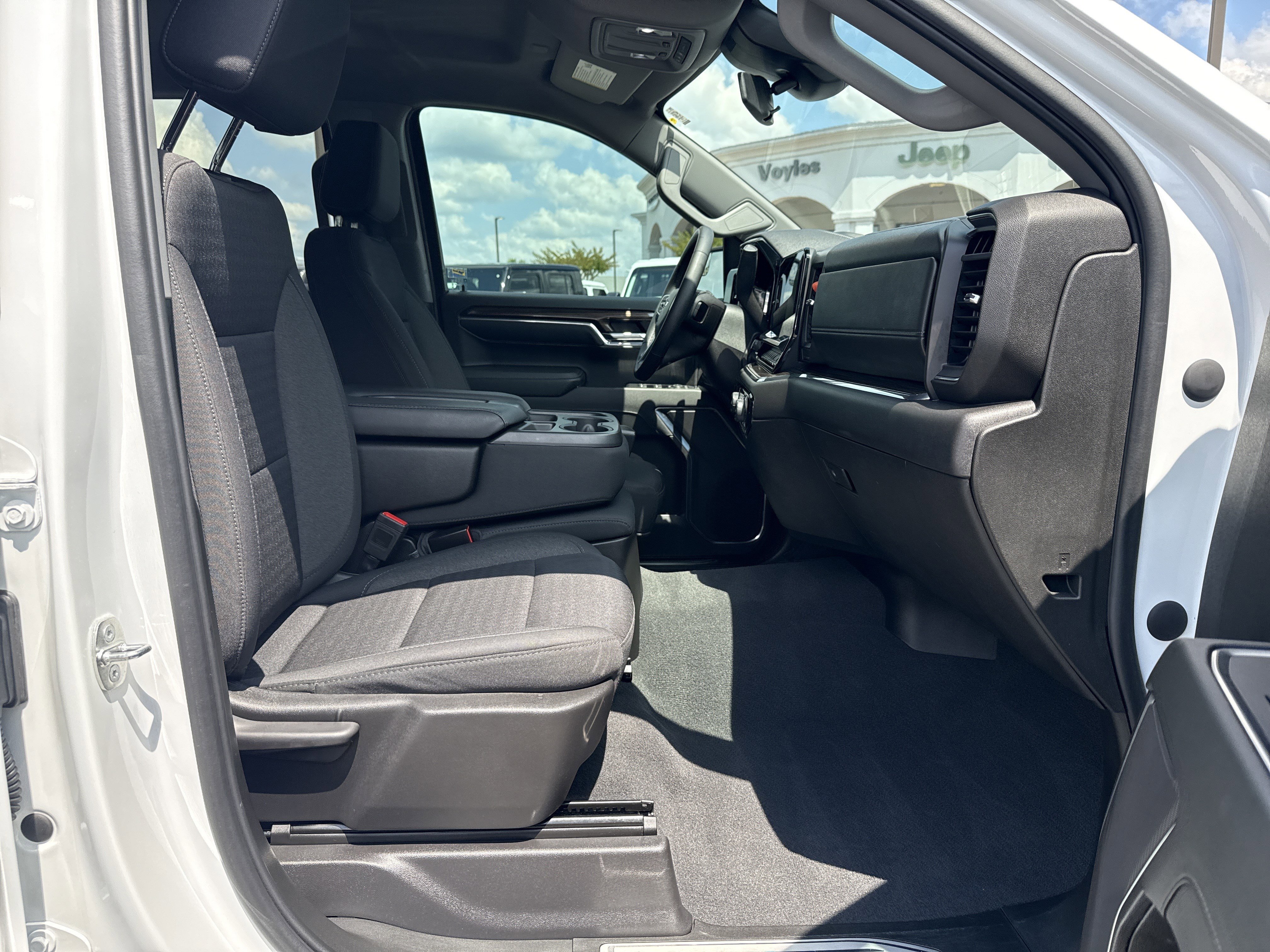 2023 Chevrolet Silverado 1500 RST - Photo 14