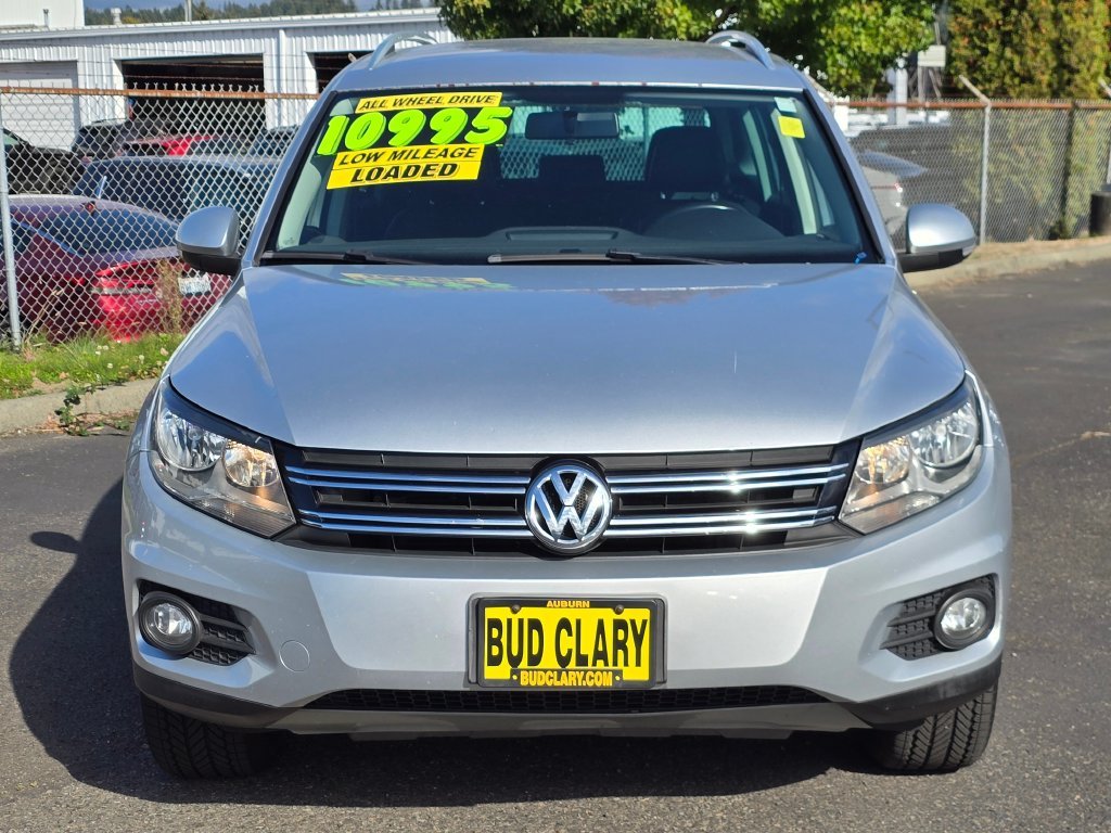 Used 2012 Silver Volkswagen SE image 8
