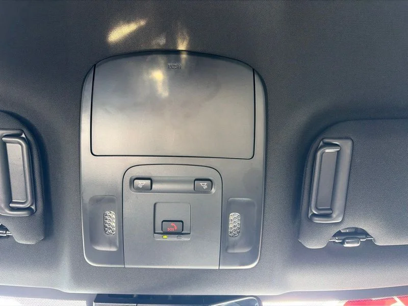 Used 2025  Toyota SE image 35