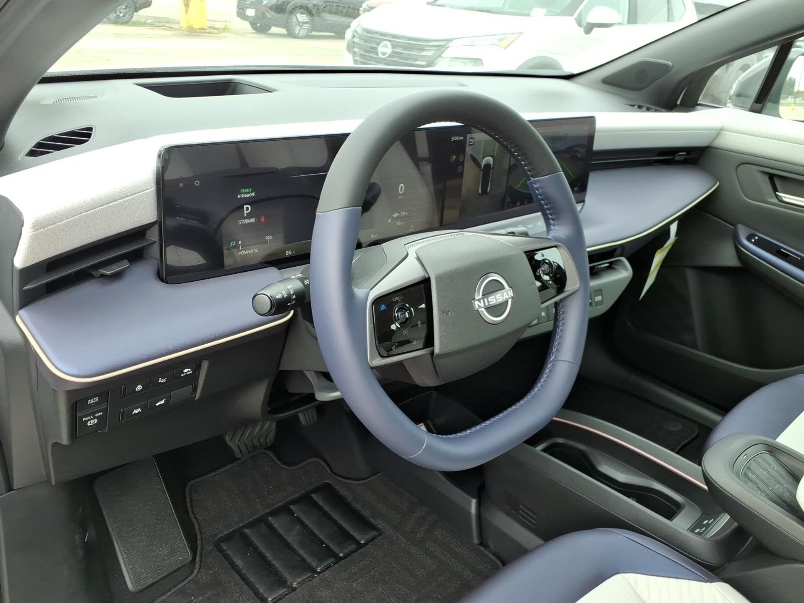 2026 Nissan LEAF photo 11 of 22