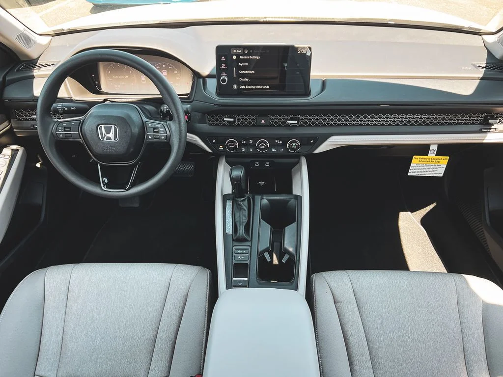 New 2026 Platinum White Pearl Honda SE image 24