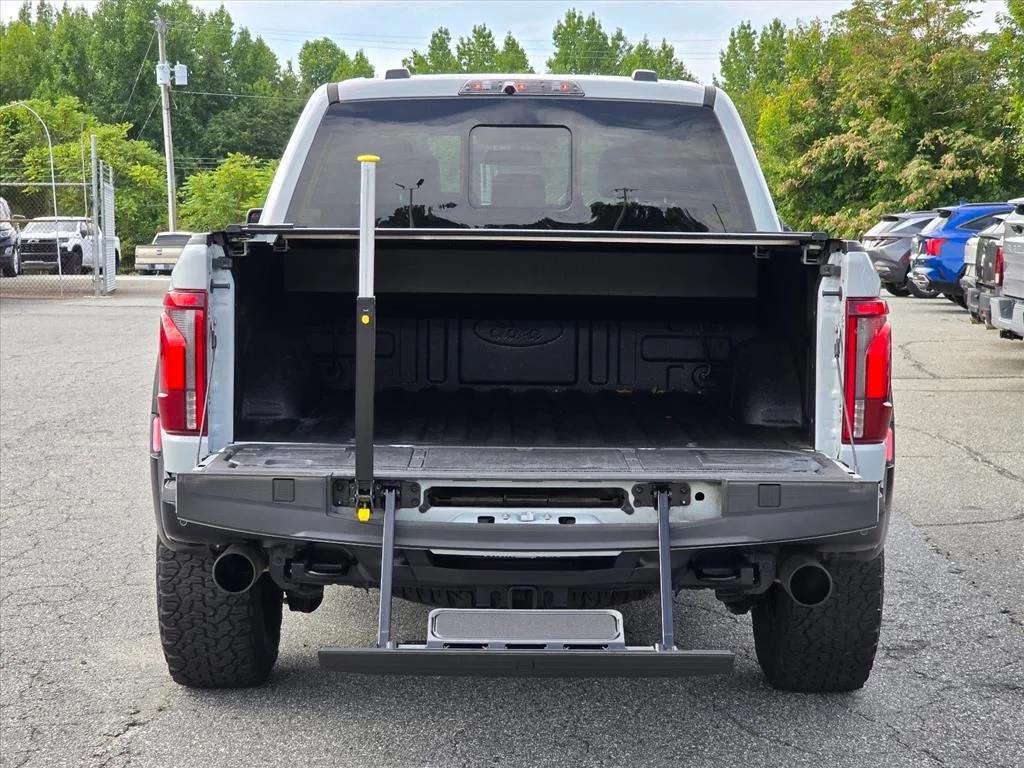 Used 2024 White Ford Raptor image 26