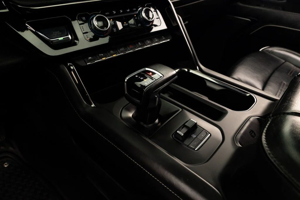 Used 2022 White GMC AT4X image 18