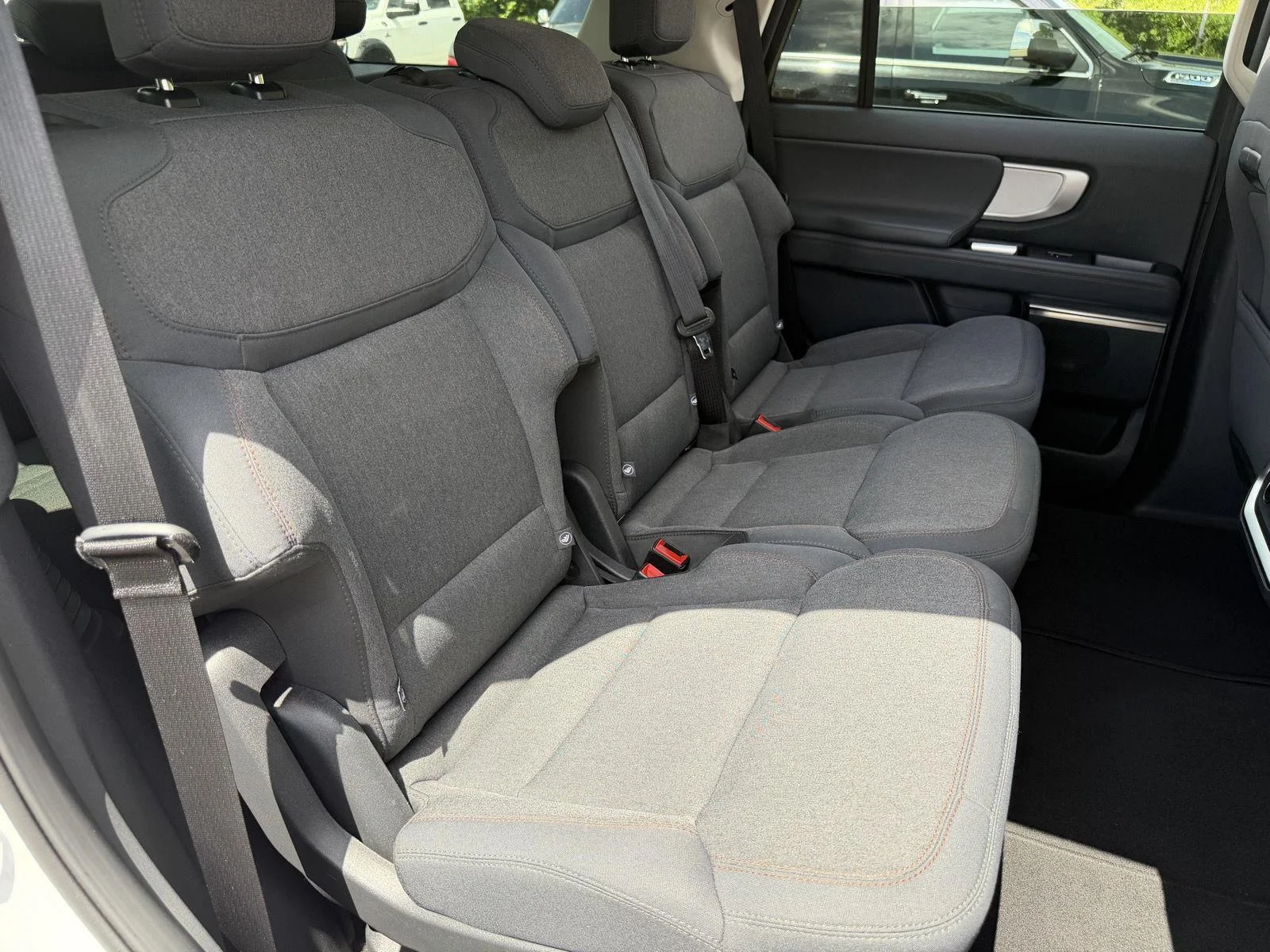 Used 2025 Oxford White Ford Active image 21