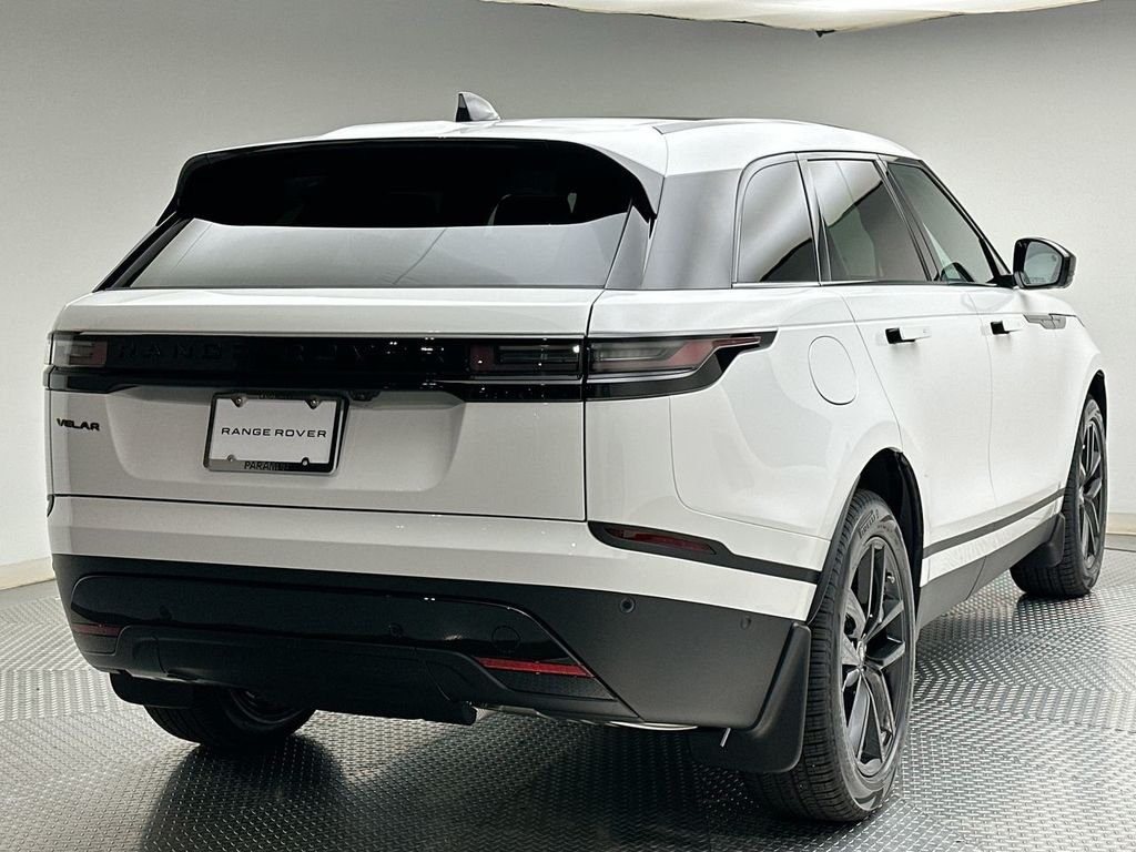 New 2026 Fuji White Land Rover S image 3