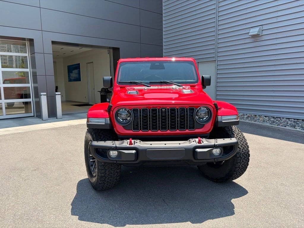 Used 2025 Firecracker Red Clearcoat Jeep Rubicon X image 2