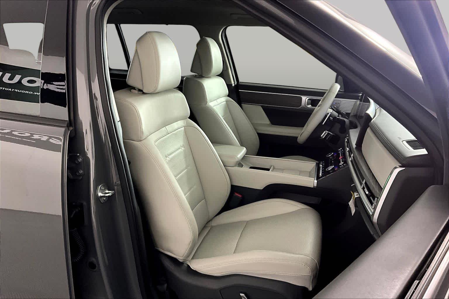 Used 2024 Hampton Gray Hyundai Limited image 17