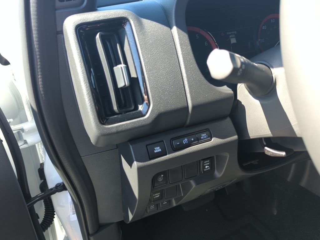 New 2026 Glacier White Nissan Crew Cab PRO-4X® image 10