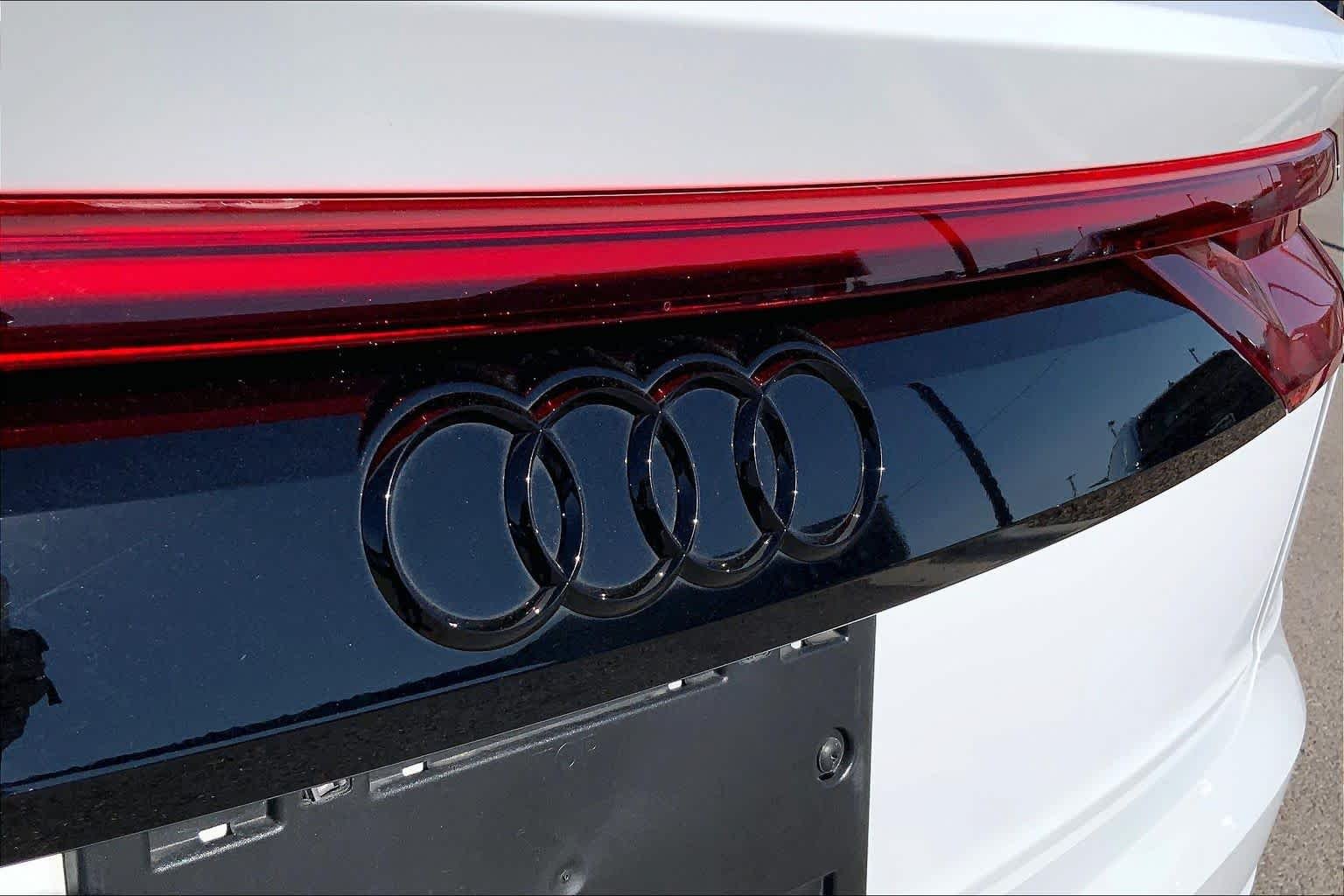 Used 2024 WHITE Audi  image 10