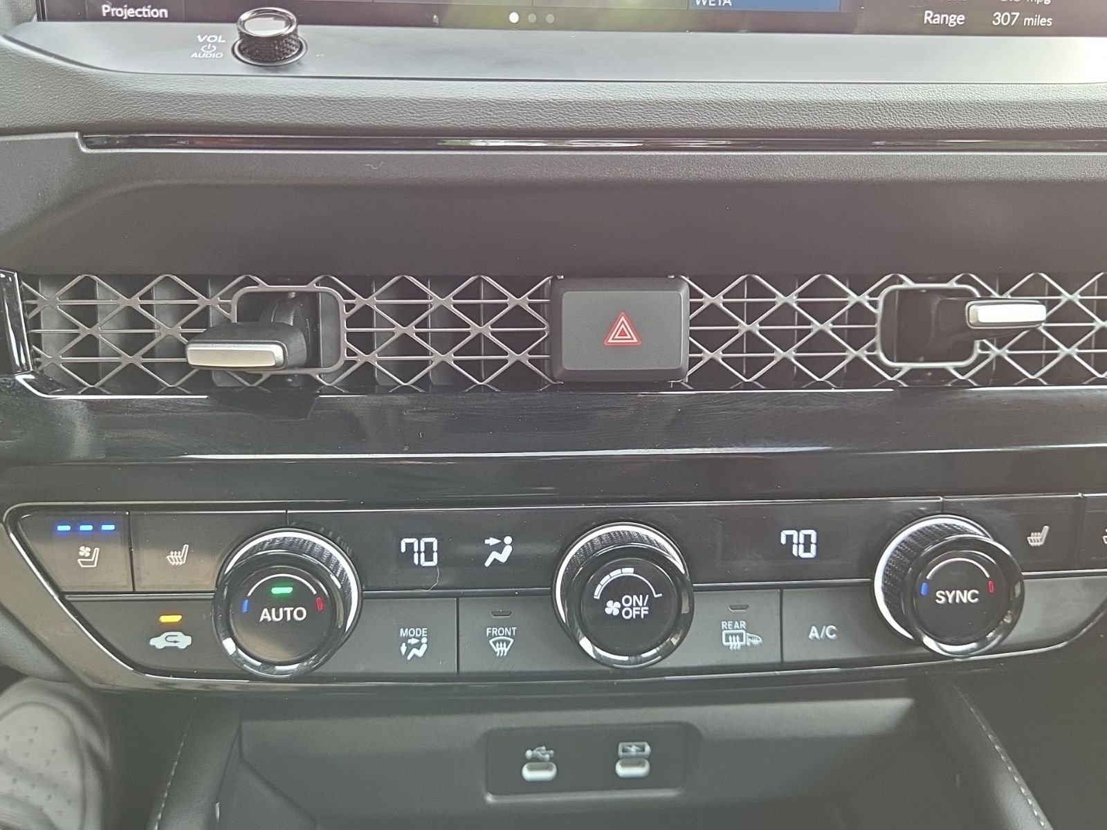 Used 2024  Honda Touring image 23