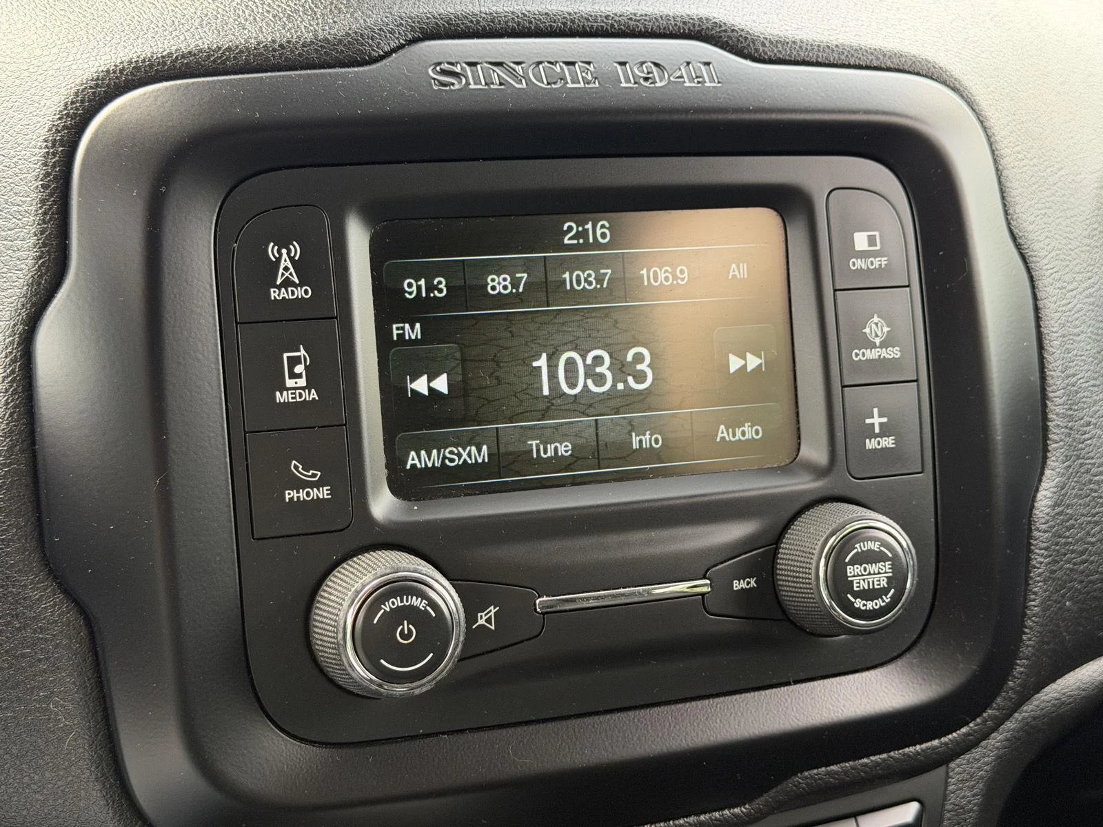 Used 2015 Colorado Red Jeep Latitude image 7
