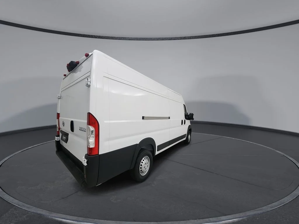 New 2026 Bright White Clear-Coat Exterior Paint RAM High Roof image 8