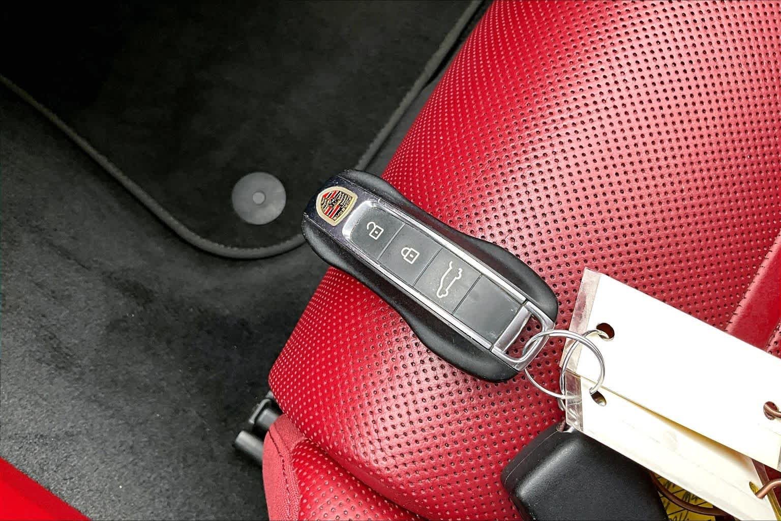 Used 2019 Black Porsche  image 11