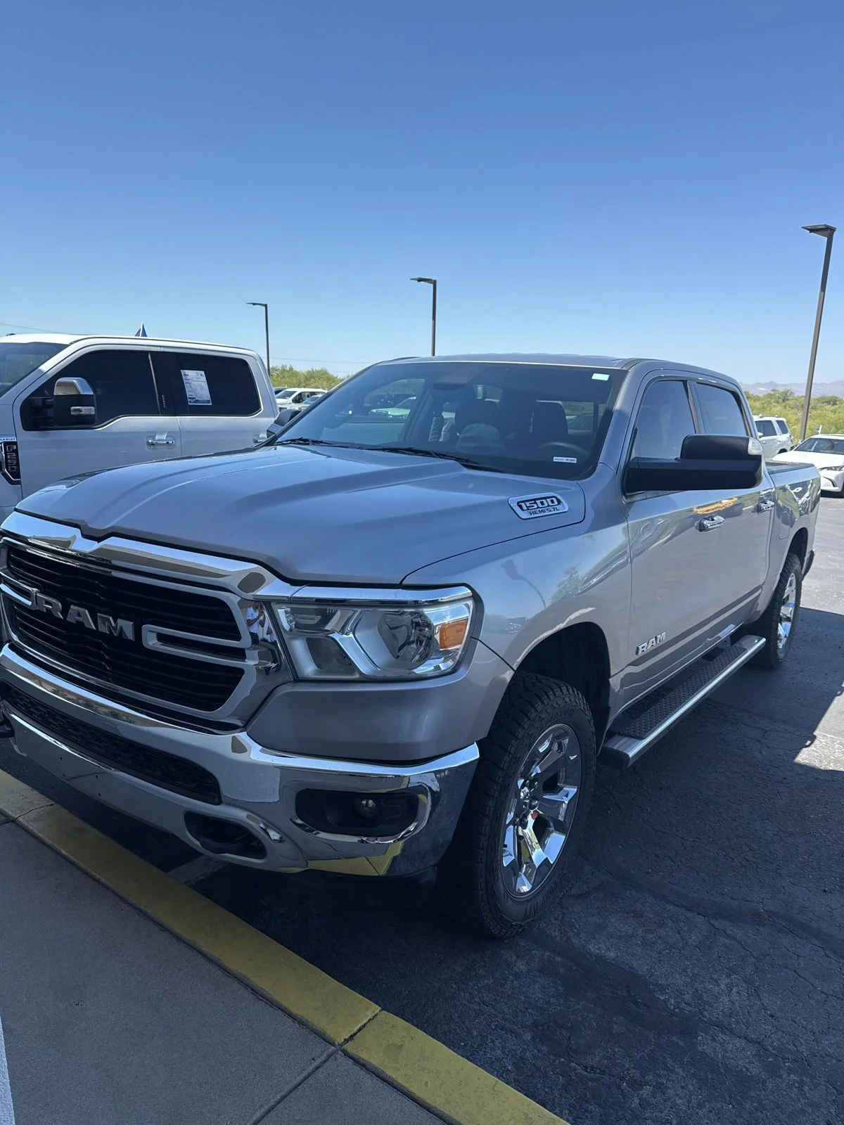 2019 RAM 1500 Big Horn/Lone Star 4x4 Crew Cab 5'7's photo