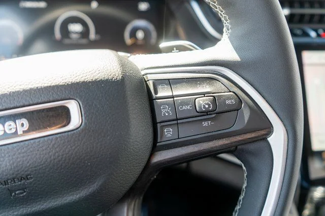 Used 2023 Red Jeep Limited image 21