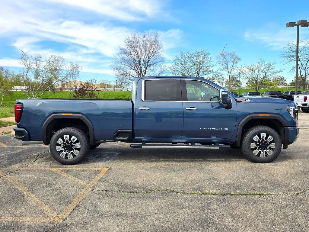 2026 GMC Sierra 2500HD Denali - Photo 10