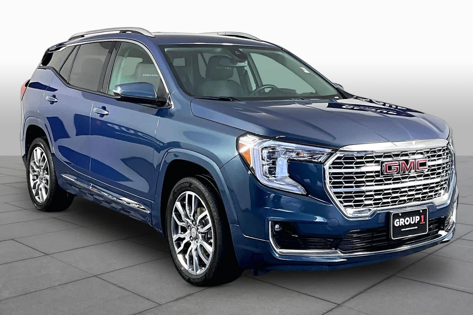 Used 2024 Downpour Metallic GMC Denali image 3