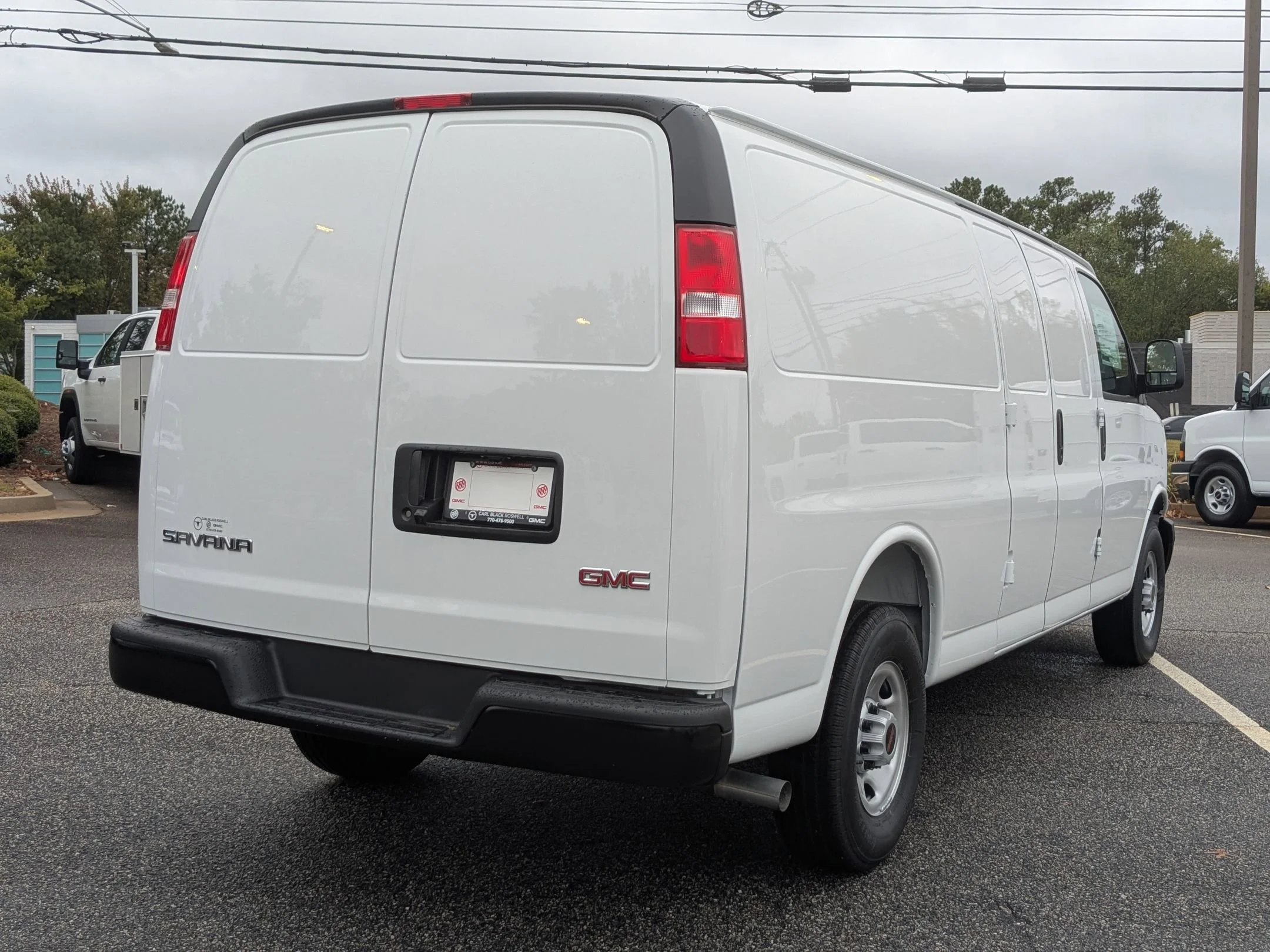New 2025 Summit White GMC Work Van image 5