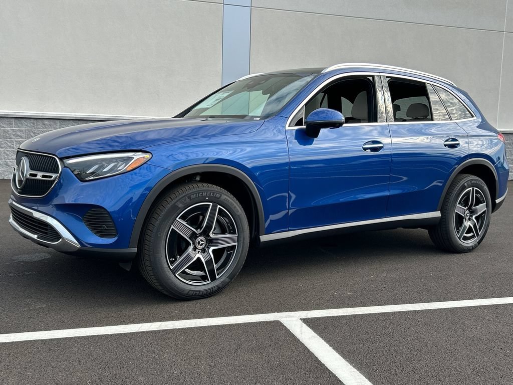 New 2027 Starling Blue Metallic Mercedes-Benz GLC 300 image 38