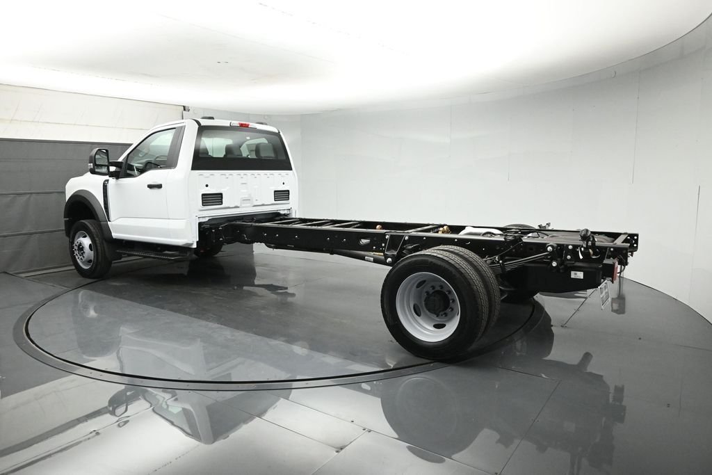 New 2026 Oxford White Ford XL image 6