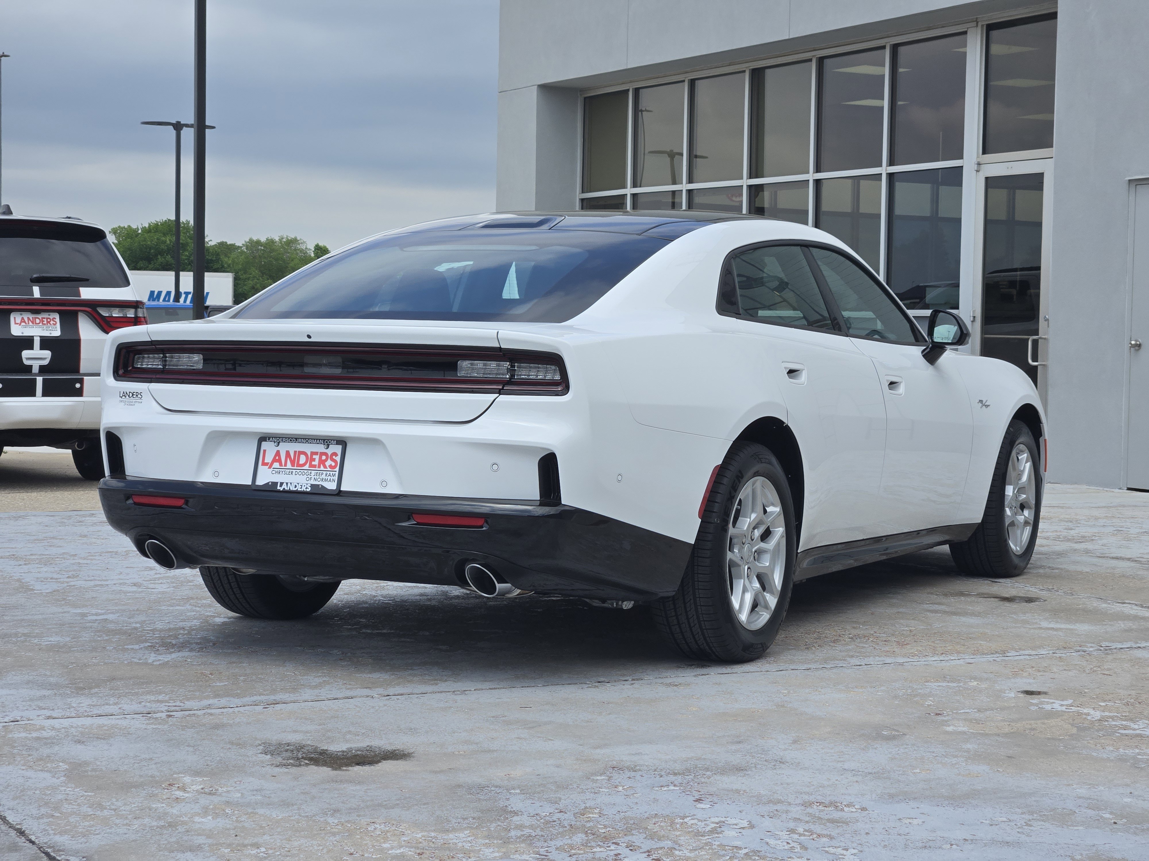 New 2026 White Knuckle Exterior Paint Dodge R/T image 4