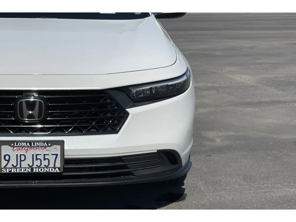 Used 2024 Platinum White Pearl Honda LX image 45