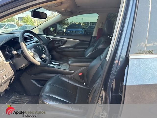 Used 2017 Blue Nissan SL image 3